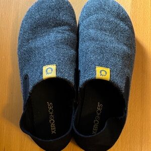 Xero Gray Slip-On slippers